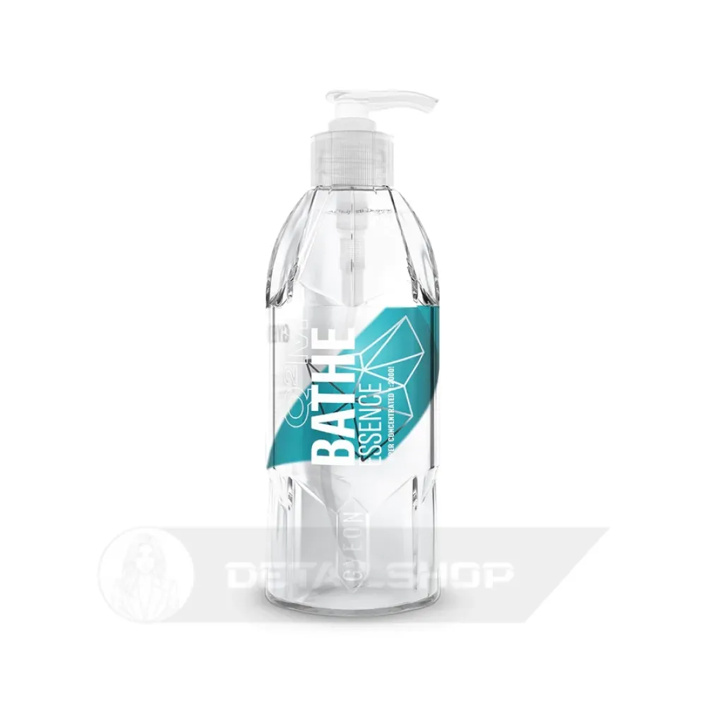 Gyeon Q²M Bathe Essence 500 ml - шампунь для ручного миття, суперконцентрат 